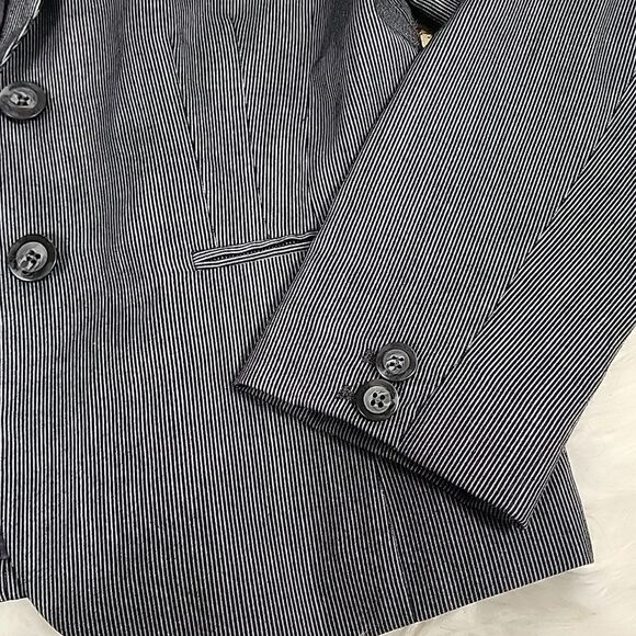 Chic Calvin Klein Pinstriped Gray Blazer - Picture 11 of 13